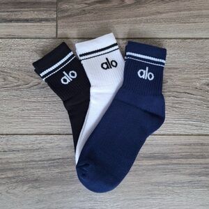 Alo Throwback socks 3 pairs brand new